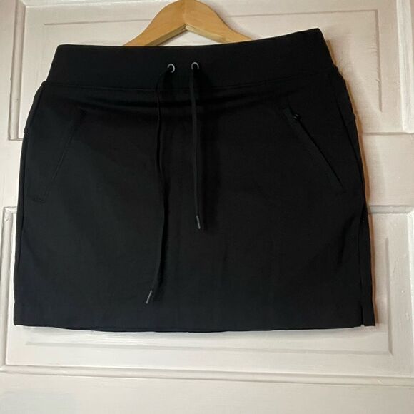 Athleta Midtown Drawstring Skort - Picture 3 of 9